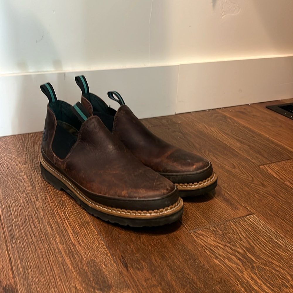 Brown Leather Georgia Giant